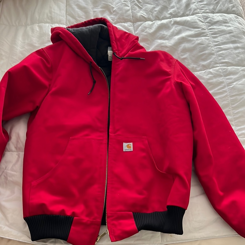 L Carhart Jacket fits like oversized
